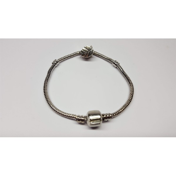 Bracelet with one talisman, model 20, pandora type